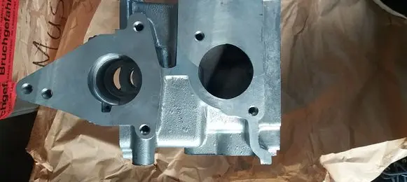 Opel Zafira B Engine head 93193052
