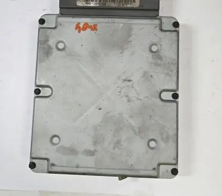 Ford Focus Engine control unit/module 98AB12A650BGH 98AB12K523AG DPE5J2XC9NN9