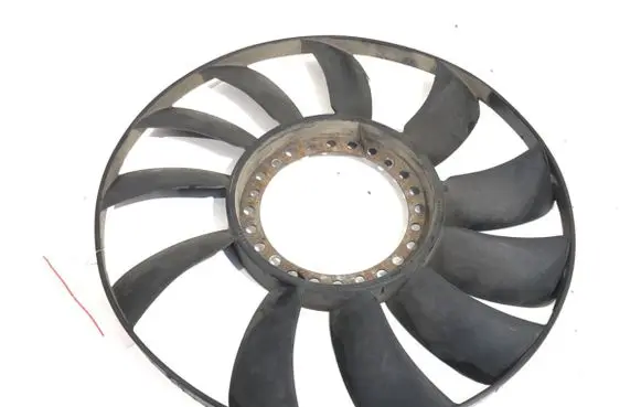 Volkswagen PASSAT B5.5 Fan set 058121301B