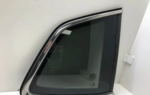 Volkswagen Tiguan Allspace Rear side window 43R004670