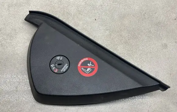 Passenger airbag on/off switch