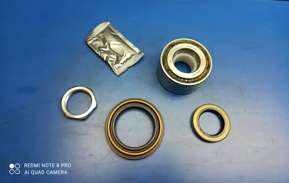 Nissan Patrol 260 Rear wheel ball bearing 713613620 4321001J10 FAG