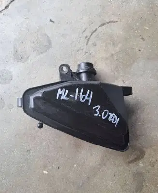 Mercedes-Benz ML W164 Intake resonator A6421400087
