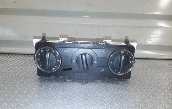 Mercedes-Benz B W245 Climate control unit A1698301985