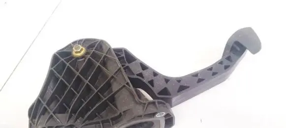 Volkswagen PASSAT B6 Clutch pedal 3C1721059K