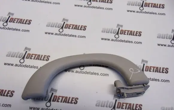 Mercedes-Benz E W211 Rear interior roof grab handle A2118100051