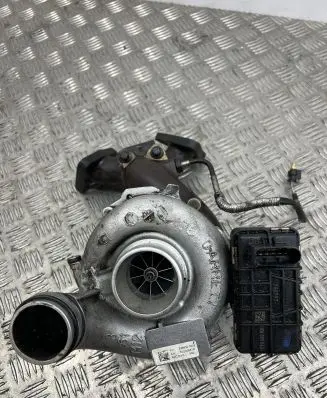 Mercedes-Benz S W222 Turbo A6420902486 8268300003