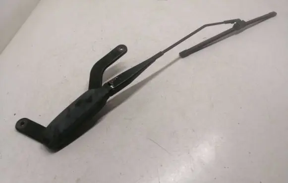 Ford C-MAX I Windshield/front glass wiper blade 3M5117526CA