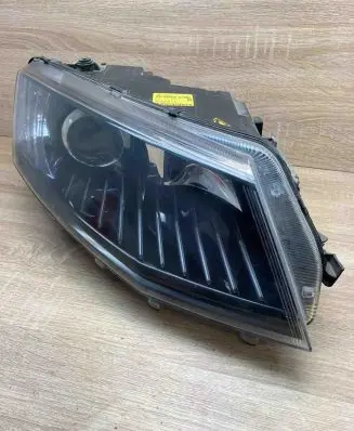 Skoda Octavia Mk3 (5E) Headlight/headlamp 5E1941018B 1T0941329B 8K0941597B