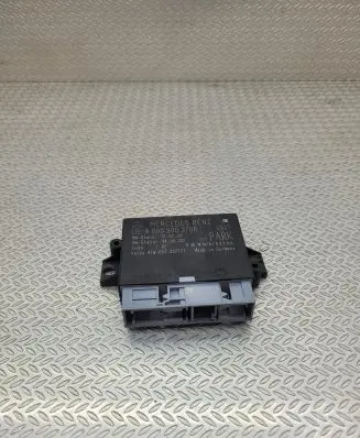 Mercedes-Benz E C207 W207 Parking PDC control unit/module A0009003706