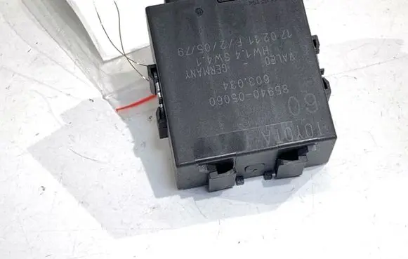 Toyota Avensis T270 Other control units/modules 8594005060