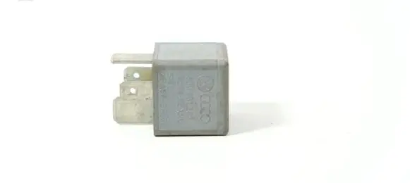 Audi A4 S4 B6 8E 8H Other relay 8D0951253