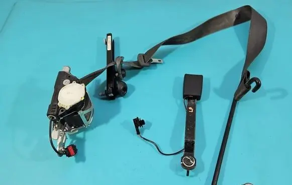 Renault Clio III Front seatbelt 34052804C IMPRK1558701