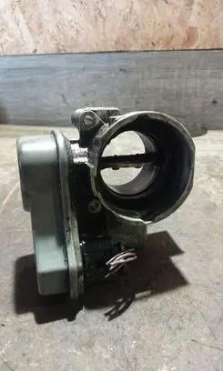 Volkswagen PASSAT B6 Engine shut-off valve 03G128063B