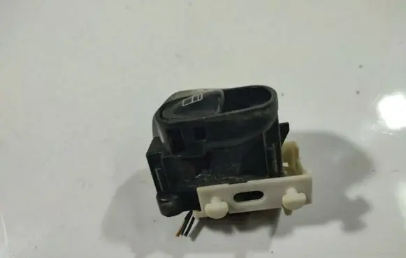 Mercedes-Benz C W203 Electric window control switch 