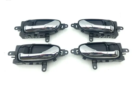 Nissan Leaf II (ZE1) Front door interior handle
