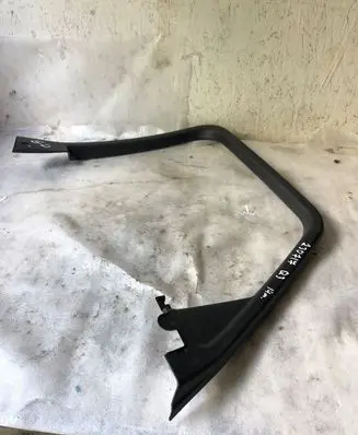 Audi Q3 8U Rear door window/glass frame 8u0867672
