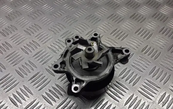 Toyota Corolla E120 E130 Water pump
