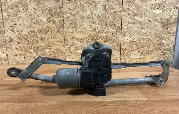 Citroen C5 Front wiper linkage and motor 0390241700