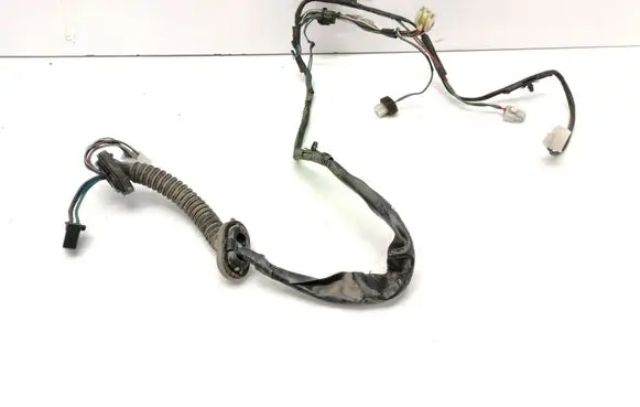 Mazda 929 Rear door wiring loom HE2167210B 9H103539