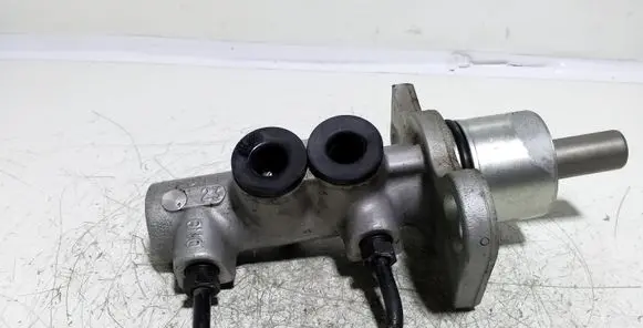 Audi A6 S6 C5 4B Master brake cylinder
