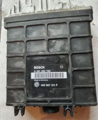 Volkswagen Golf III Engine control unit/module 1H0907311F 0261200760