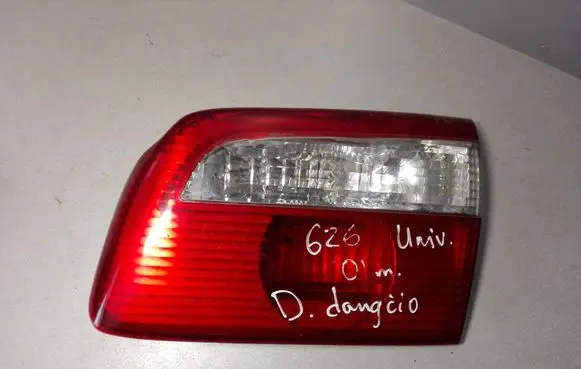 Mazda 626 Tailgate rear/tail lights P0662R