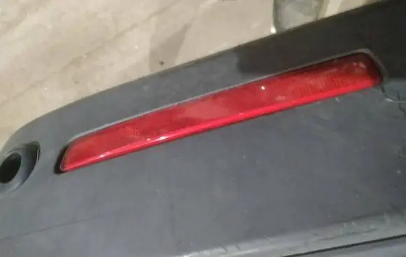 Land Rover Discovery 3 - LR3 Rear tail light reflector 