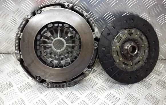 Toyota Corolla Verso E121 Pressure plate 256800R01000