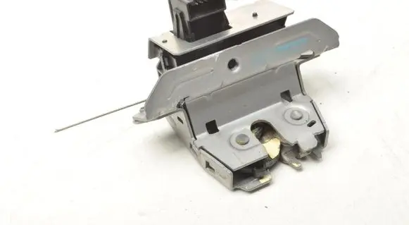 Volvo XC70 Tailgate lock latch 31333543