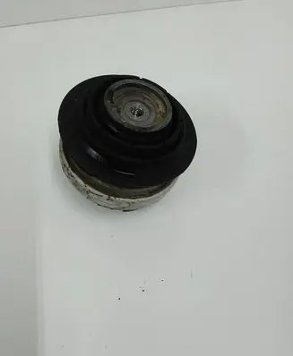 Mercedes-Benz E W211 Engine mount bracket 23300032