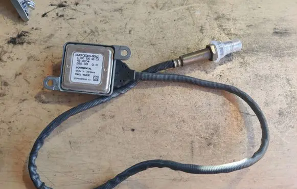 Mercedes-Benz GLE (W166 - C292) Lambda probe sensor A0009059803