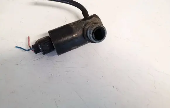 Toyota Auris 150 Windscreen/windshield washer pump