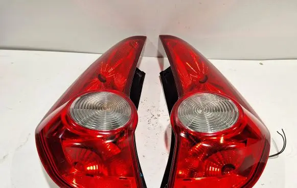 Opel Agila B Rear/tail lights