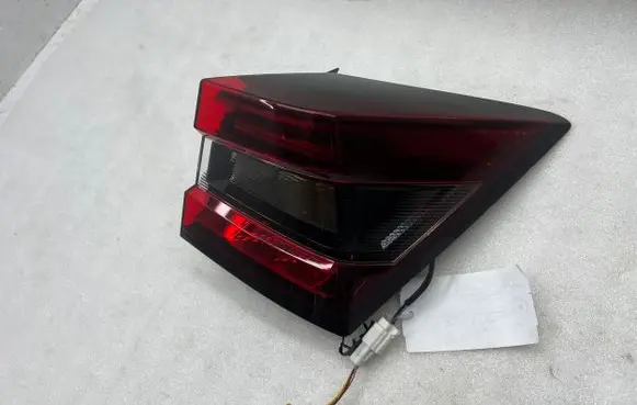 Nissan Juke II F16 Rear/tail lights 265506PA0A