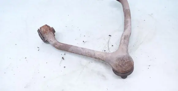 KIA Sorento Front lower control arm/wishbone