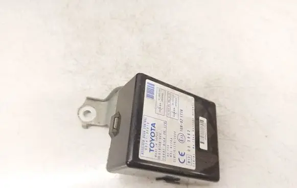 Toyota Corolla Verso AR10 Door control unit/module 897410F010