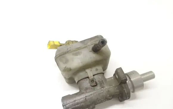 Skoda Octavia Mk1 (1U) Master brake cylinder