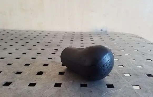Toyota Corolla E120 E130 Gear lever shifter trim leather/knob
