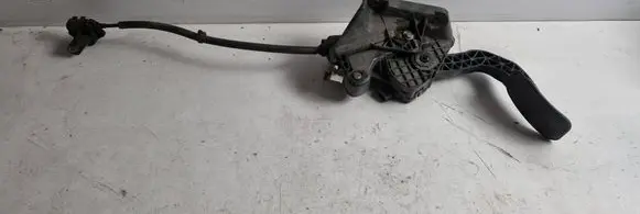 Ford F150 Accelerator throttle pedal 292235A 697667B 1016162