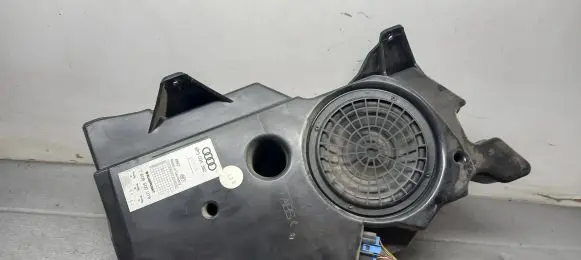 Audi A3 S3 8P Subwoofer speaker