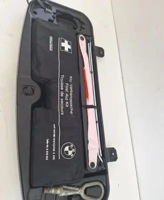 BMW 5 E60 E61 Tool set 