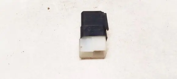 Nissan Almera N16 Other relay 0008040911 2563079960