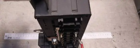 Volvo XC90 Fuse module 8678449 518828017 030926084558
