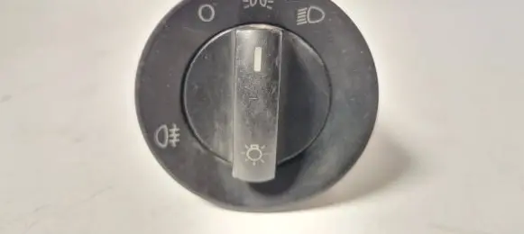 Volkswagen Golf IV Light switch 6Q0941531B
