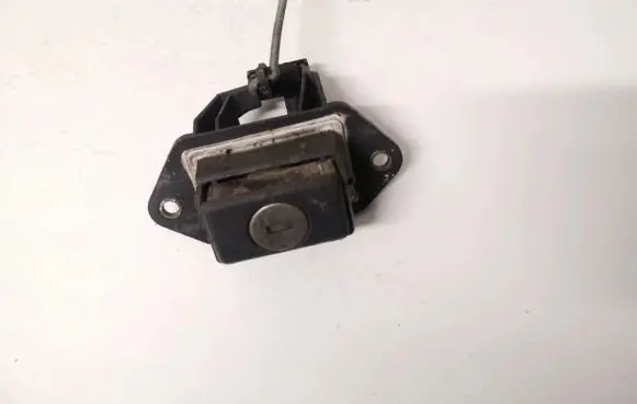 Opel Vectra B Tailgate exterior lock gm396