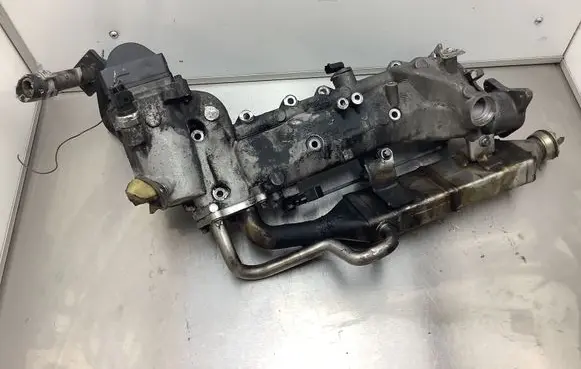 Mercedes-Benz GL X164 Intake manifold LF00052 16421400175 A6421400360