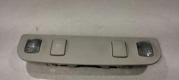Audi A4 S4 B6 8E 8H Rear seat light 8E0947111A