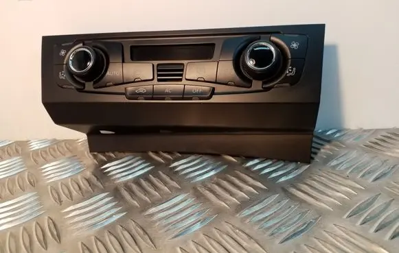 Audi A4 S4 B8 8K Climate control unit 8T2820043S