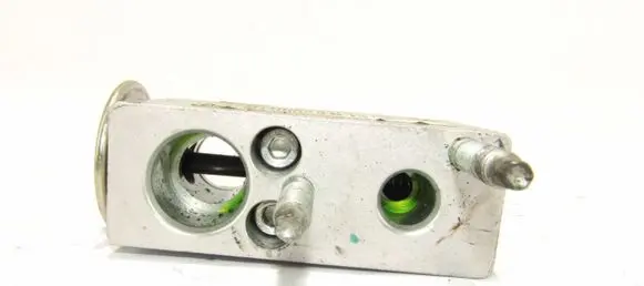 Fiat 500L Air conditioning (A/C) expansion valve 523649902J